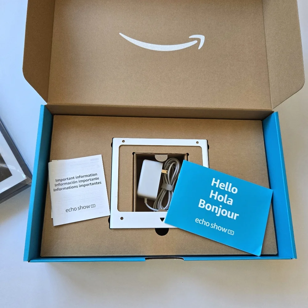 Alexa ECHO SHOW 15 Monitor Full HD Kitchen Hub Tablet Fire TV Screen Smart Home - Picture 3 of 8